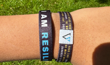 I Am Resilient Bracelet, Vencer Co reversible wristband, photo 2