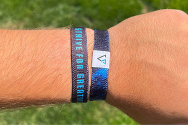 Strive For Greatness Bracelet, Vencer Co reversible wristband, photo 2
